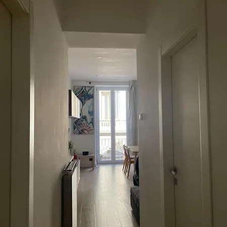 Galleria Berio Apartment